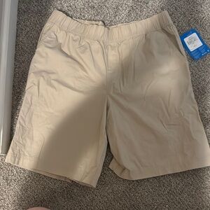 Boys columbia khaki Shorts XL